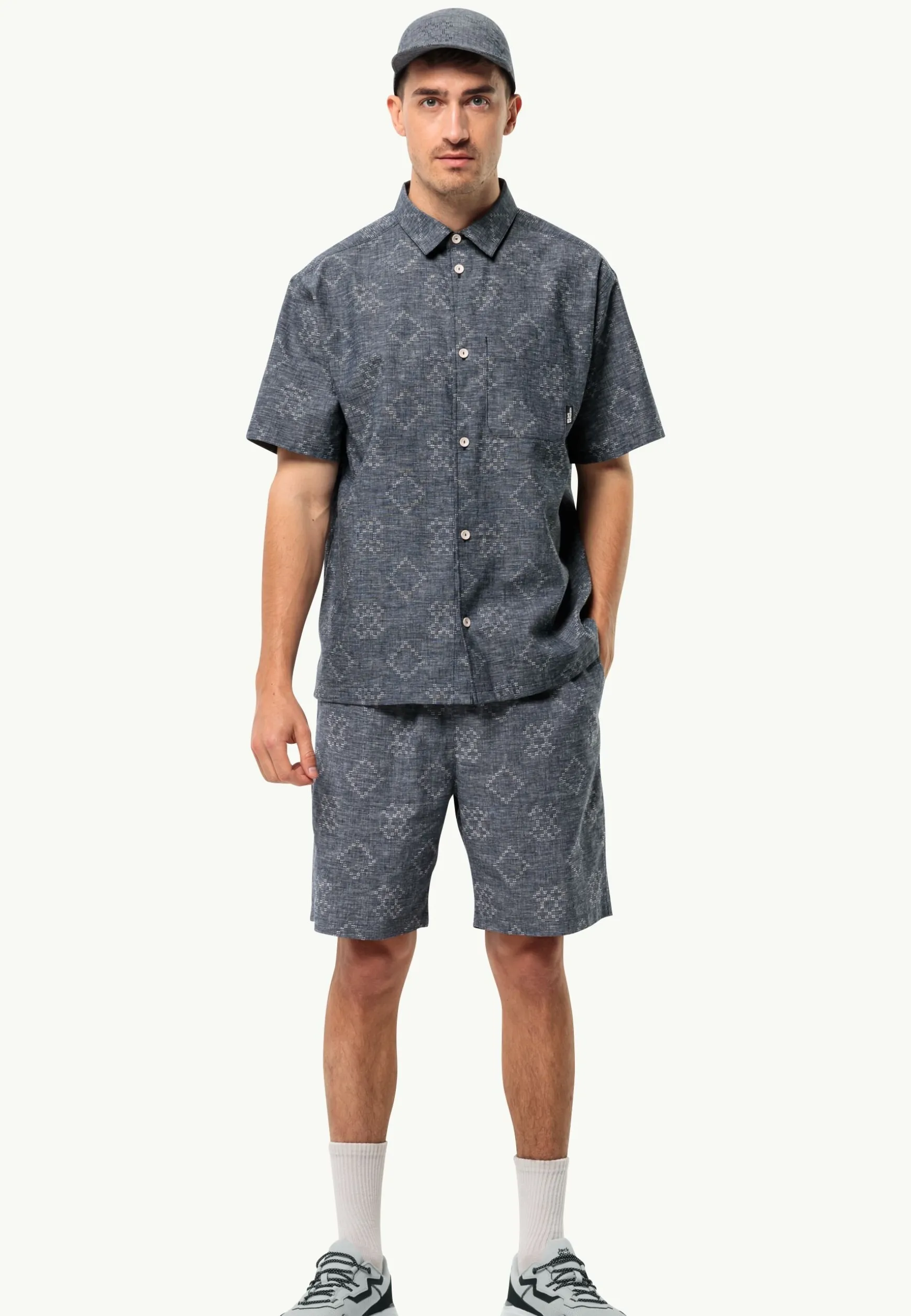 Karana Shirt M